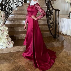 Elegant Red Floral Embellished Dress